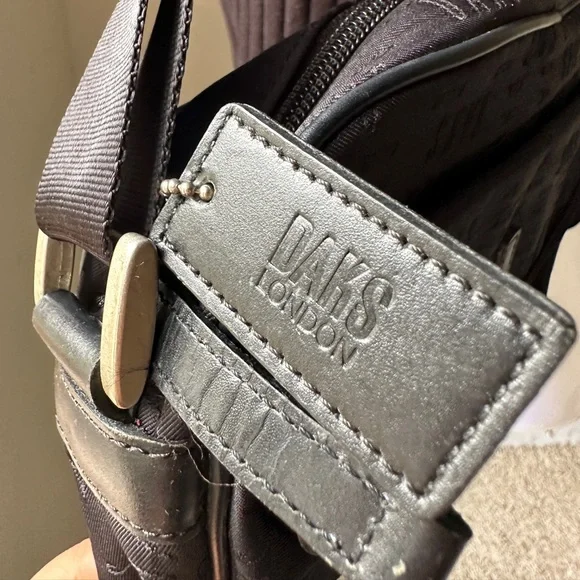 DAKS LONDON Crossbody Bag - Picture 3 of 11